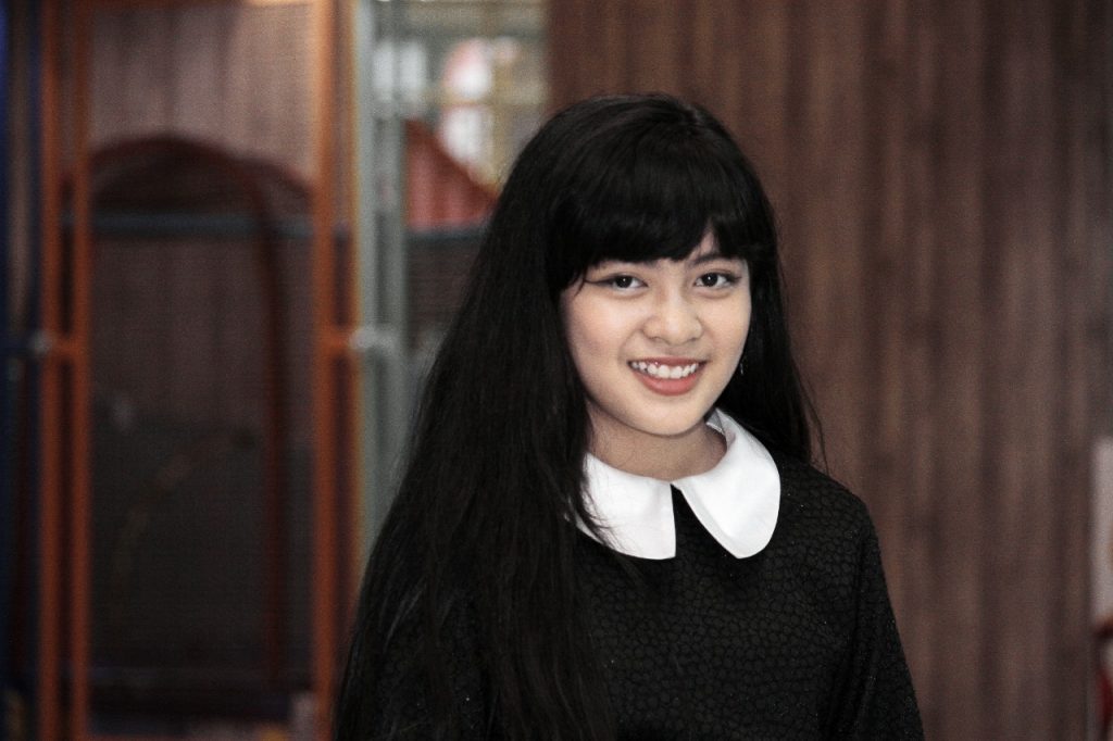 Perjalanan karir nyanyi Aina, mulai ikut festival lagu anak hingga masuk dapur rekaman