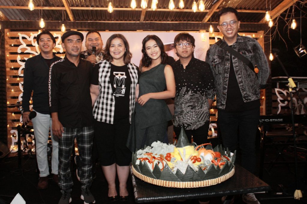 Foto Beb - Marsha syukuran launching single ketiga 'Kebodohanku'