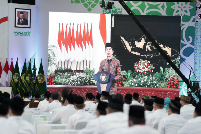 Presiden Joko Widodo membuka Musyawarah Nasional LDII IX secara daring di Jakarta.