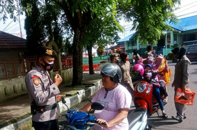 Ratusan orang terjaring operasi yustisi di Padang Panjang.