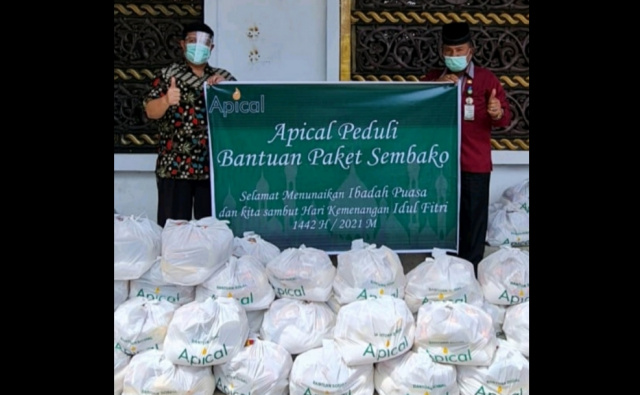 250 paket sembako dibagikan PT Padang Raya Cakrawala (Apical).