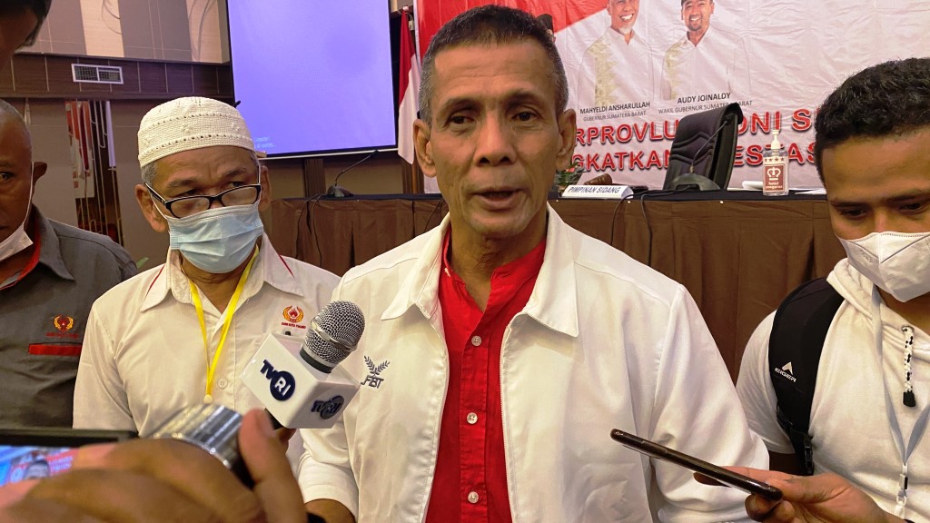 Agus Suardi, Ketum KONI Sumbar. (foto: Rakyat Sumbar)