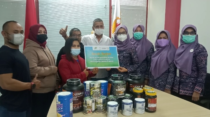 Ketua KONI Sumbar dengan Direktur Utama SPH dan jajaran/Media KONI Sumbar