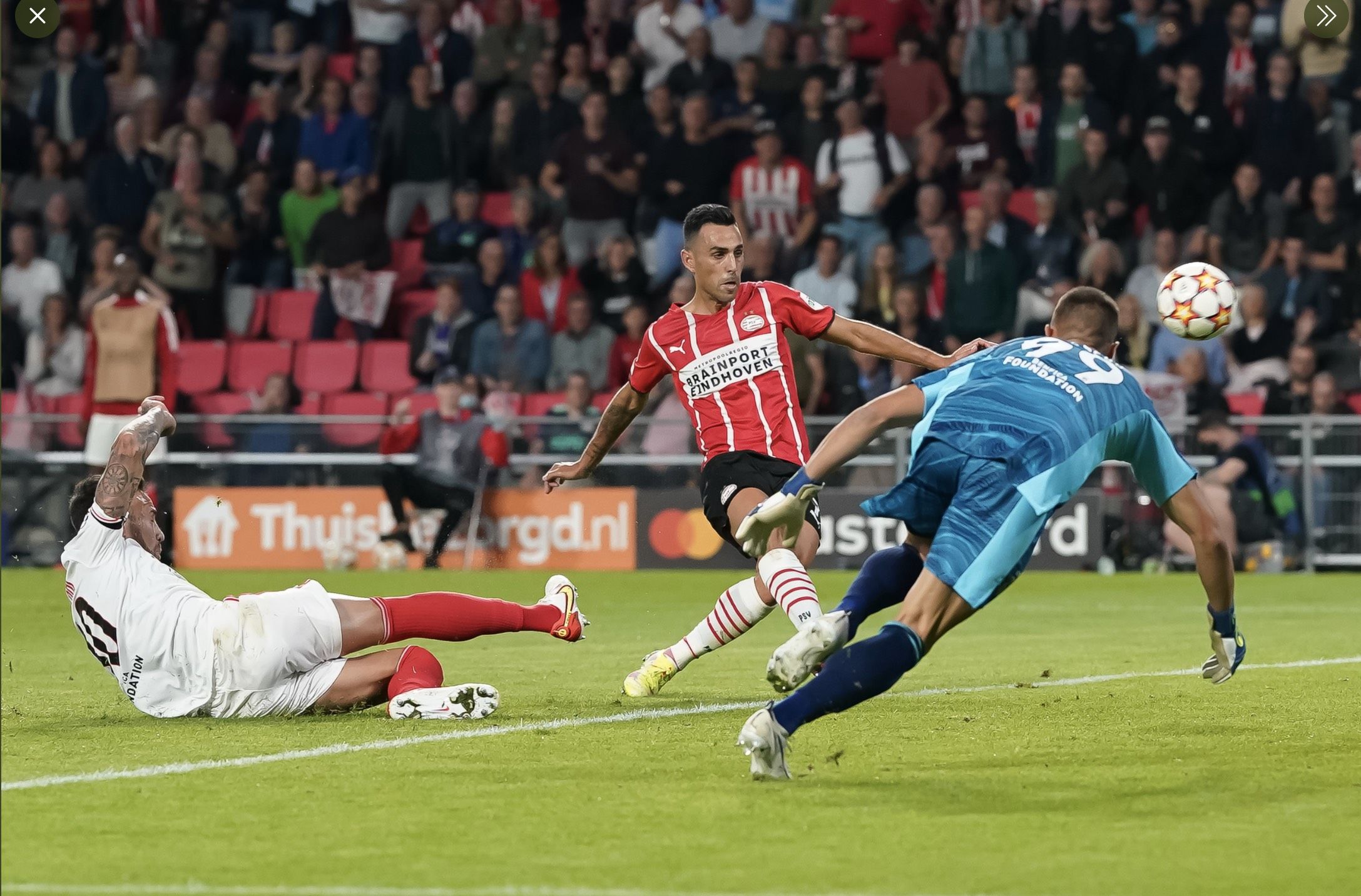 PSV Eindhoven gagal lolos ke fase grup Liga Champions. (foto: reuters)