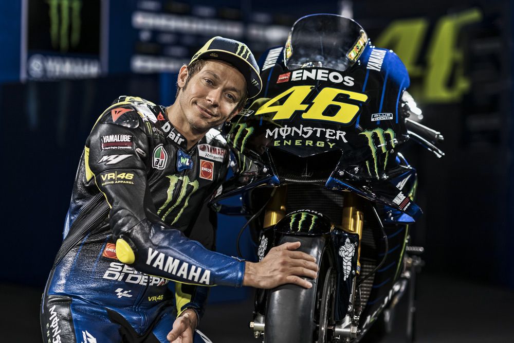 Legenda motoGP, Valentino Rossi, akhirnya pensiun. (foto: motogp)