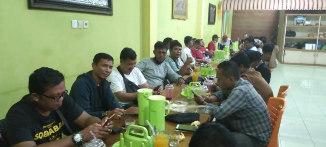 Keakraban tampak nyata antara Kapolres Sijunjung bersama insan Pers.