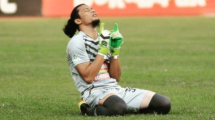 Jandia Eka Putra, tak tergantikan di bawah mistar gawang PSIS Semarang. (foto: LIB)