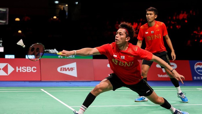 Fajar Alfian, M. Rian Ardianto, membawa Indonesia unggul 2-0 atas China. (foto: BWF)