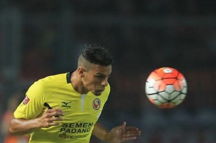 Cassio de Jesus, saat berkostum Semen Padang FC. (foto: bola.com)