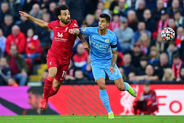 LIverpool dan Manchester City, bersaing ketat menuju juara Liga Inggris musim ini. (reuters)