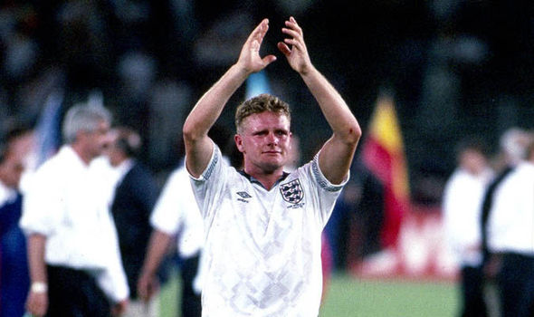 Air mata Gazza setelah Inggris kalah dari Jerman di Piala Dunia 1990. (reuters)