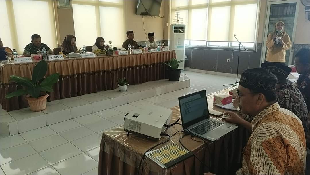 Warga Usulkan Bank Sampah di Kalumbuk.