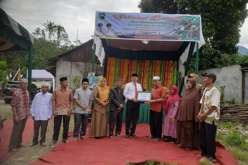 Peresmian Pondok Pesantren Alquran Sabidah Karimi. Foto: Antara 