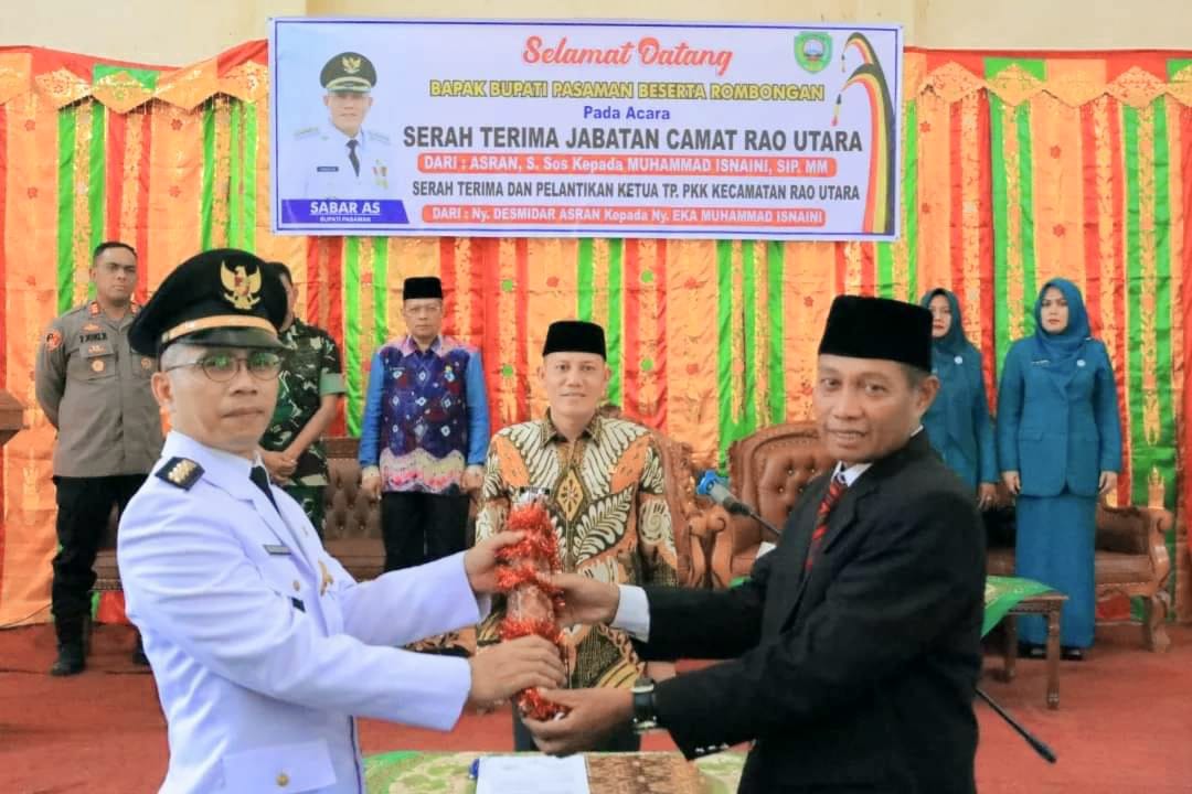 Sertijab Camat di Kecamatan Rao Utara yang dihadiri langsung Bupati Pasaman, Sabar AS. (ist)