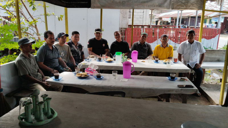 Tokoh masyarakat diskusikan pendirian SMA Negeri Di Baringin - Tarantang.