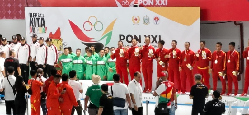 Upacara Penggalungan Pemennag (UPP) cabor Baronmgsai nomor Naga Kecepatan, Rabu (4/9) di MMA Aceh Barat. (doc fobi sumbar)