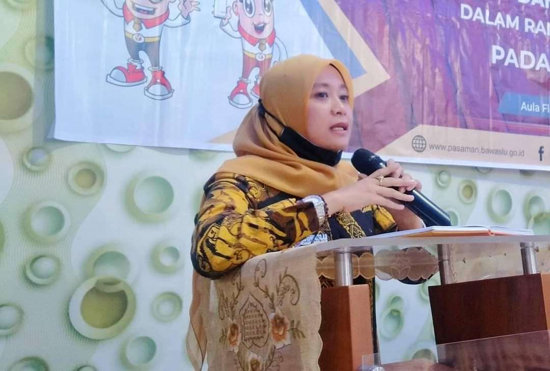Ketua Bawaslu Pasaman, Rini Juita.