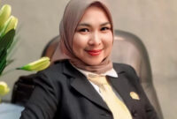 Ketua Monev KI Sumbar Mona Sisca