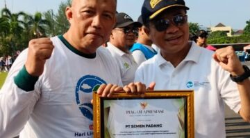 PT Semen Padang Raih Penghargaan dari Pemprov Sumbar