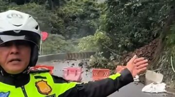 Longsor Susulan Mengancam, Akses Padang-Bukittinggi Masih Ditutup