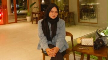 Dolar Naik, Harga Naik, Gaji Diam: Samai Kapan Rakyat Bertahan? 