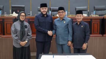 APBD Perubahan Kota Padang 2026 Disepakati Rp3,21 Triliun, Fadly Amran Teken Kesepakatan dengan DPRD