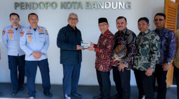 Wawako Maigus Nasir Studi Banding ke Bandung, Siapkan Parkir Digital di Padang
