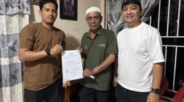 PT Semen Padang Bantu Material Renovasi Korban Kebakaran di Lambung Bukit