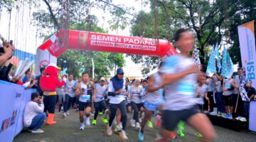 Seribu Pelari Jelajahi Pesona Indarung dalam Semen Padang Fun Run 2026