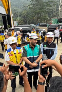 Zigo Rolanda Tinjau Flyover Sitinjau Lauik, Minta Jaga Pasokan Air Bersih