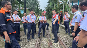 Kunjungan Direktur Operasi, Infrastruktur dan Keselamatan Area 2 KAI, Divre II Sumbar Perkuat Keselamatan dan Peran Kereta Api bagi Ekonomi Daerah